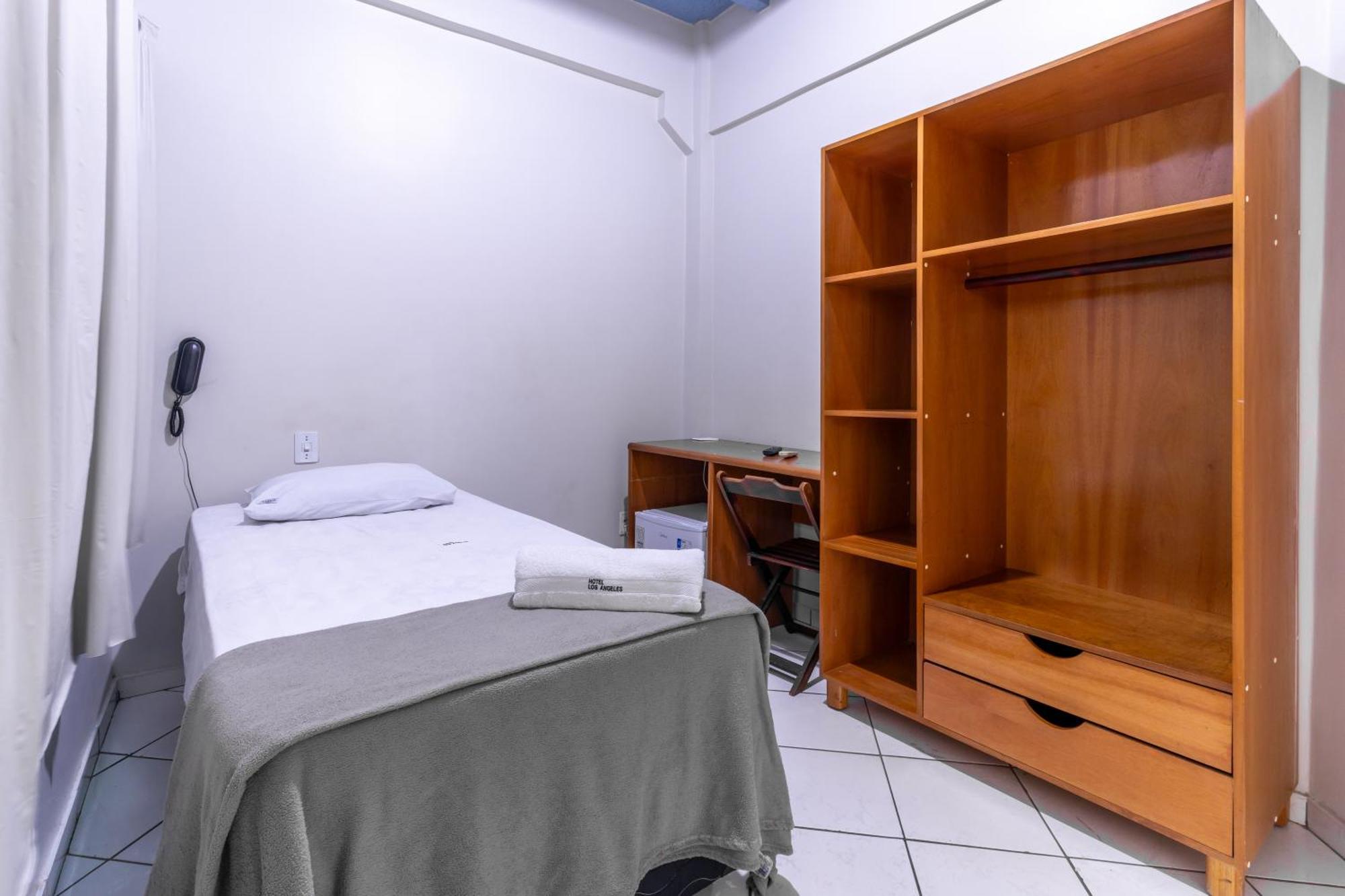 Hotel Los Angeles Κουιαμπά Εξωτερικό φωτογραφία