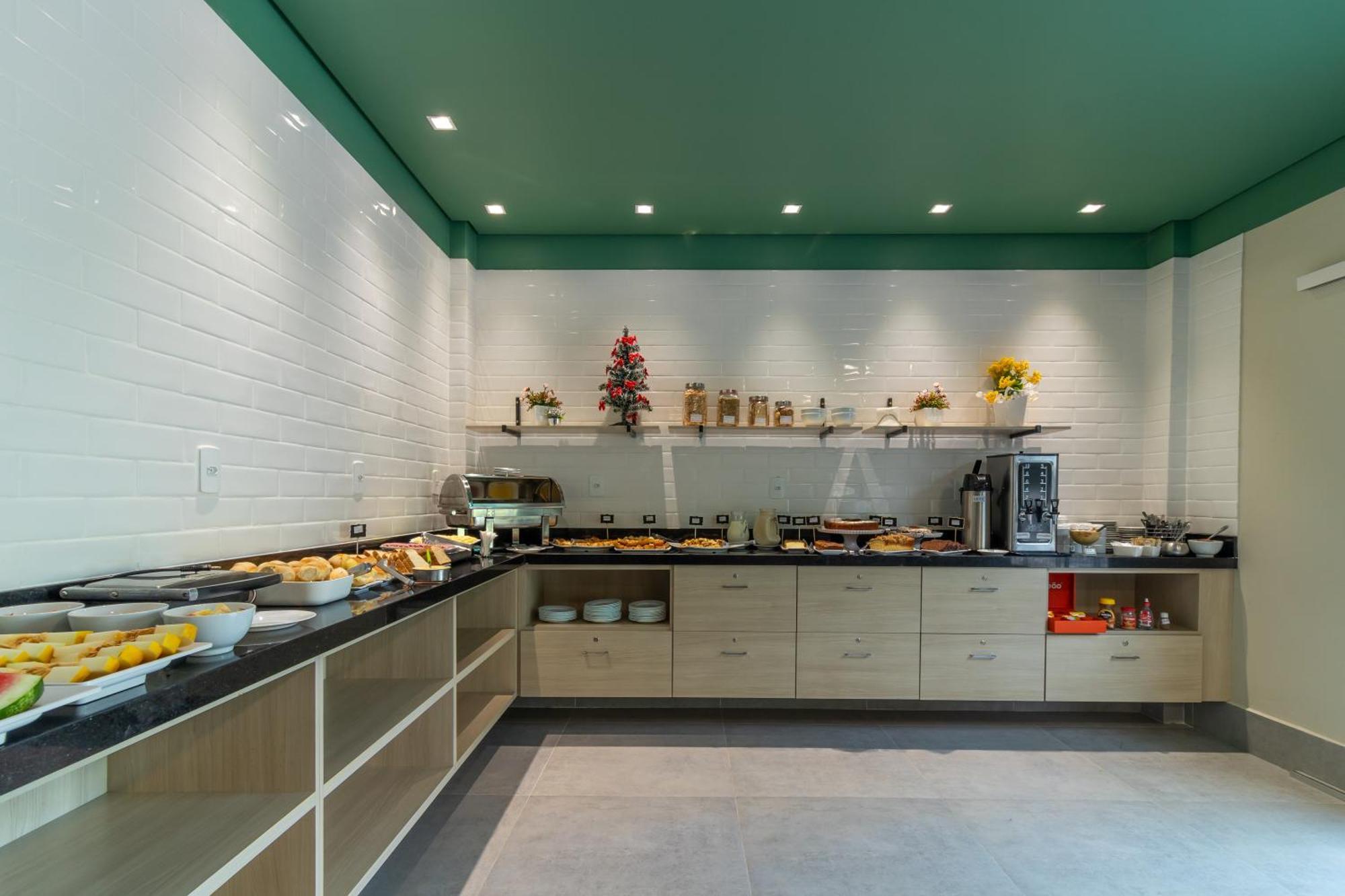 Hotel Los Angeles Κουιαμπά Εξωτερικό φωτογραφία